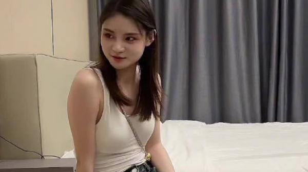 约操娇小玲珑妹子一枚